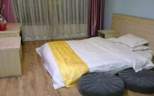 Yilv Fashion Hotel