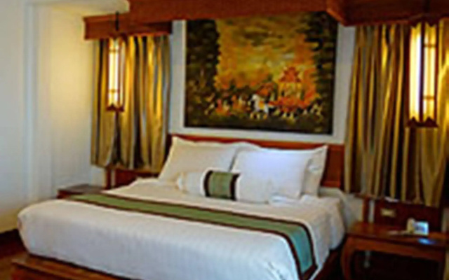 Chanthapanya Hotel