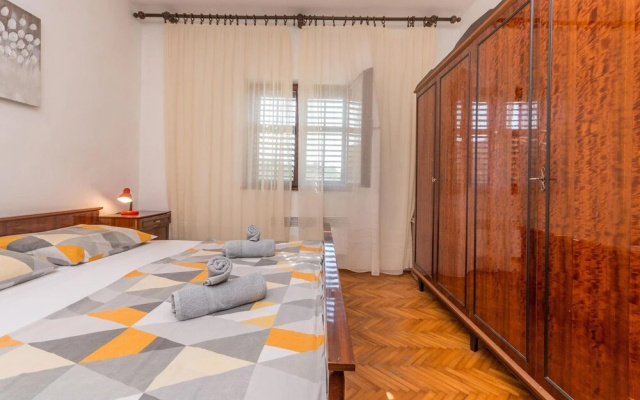 Amazing Apartment in Pasman With Wifi and 2 Bedrooms