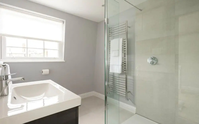 The Kensington House by H House