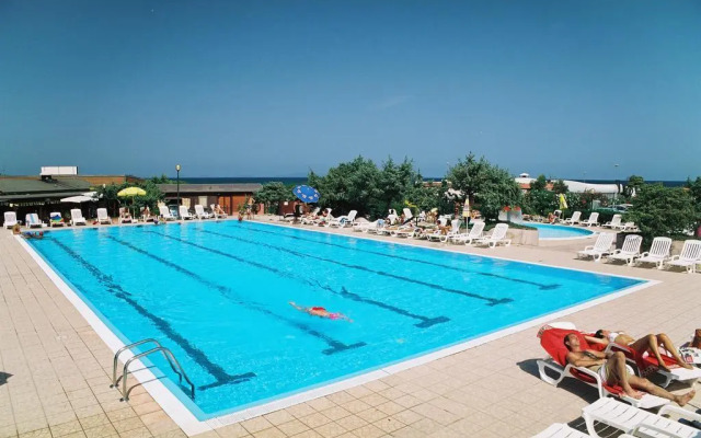 Camping Village Li Nibari