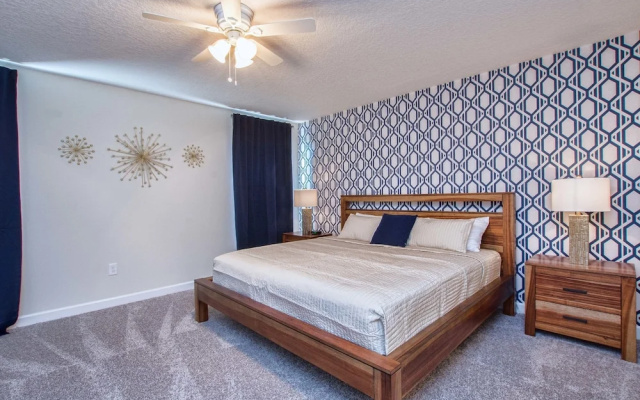Storey Lake- 6 Bedroom Pool Home-1662ST