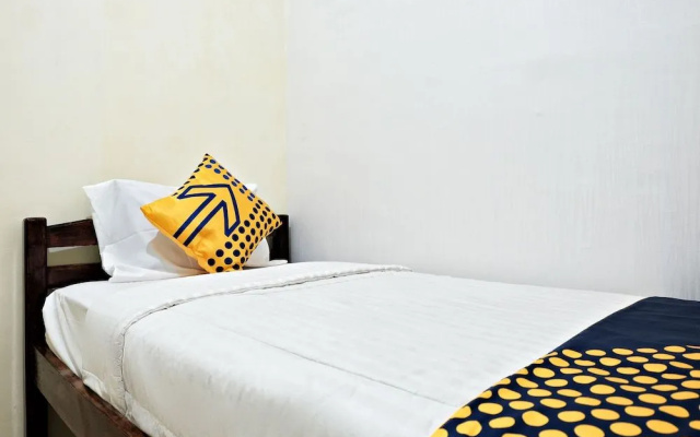 SPOT ON 2742 R5 Homestay