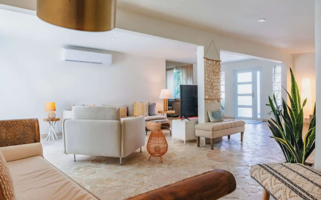 Pelegrina Beach Haus 6BR Chef Powered G SJ