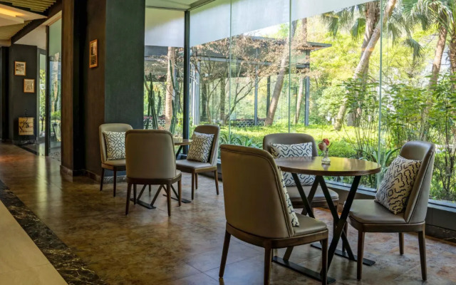 TUI BLUE Guilin Watermark Promenade