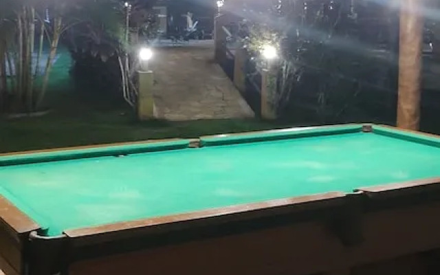 Camburi Chalés