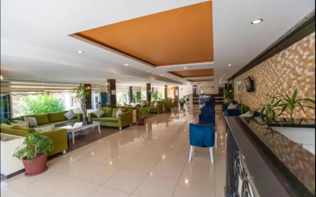 Miramor Garden Spa Resort