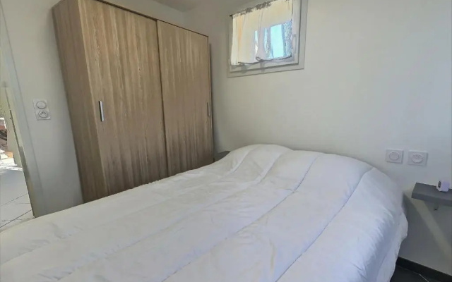 Agréable appartement climatisé à 25m de la plage