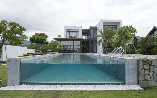 islafaros villa