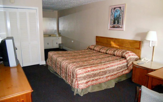 Creek Side Inn