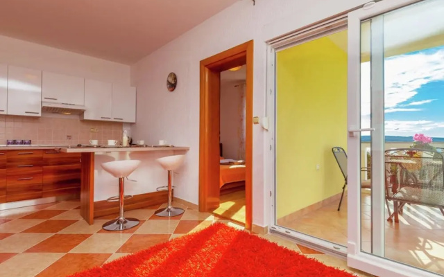 Tranquil Apartment in Dramalj with Hot Tub