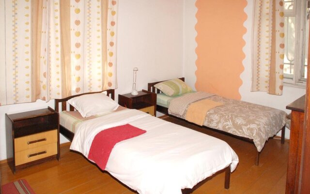 Отель Bike Hostel Plovdiv Болгария, Пловдив - отзывы, цены и фото номеров - забронировать отель Bike Hostel Plovdiv онлайн комната для гостей