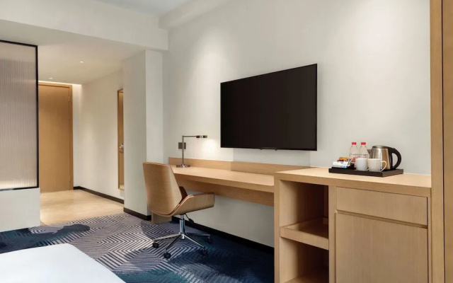 Hyatt Place Tongxiang Train Station