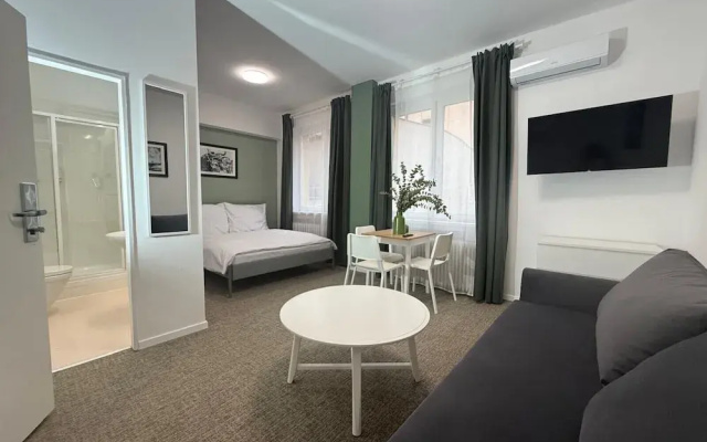 Gremium Apartments