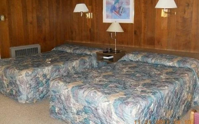 West Winds Motel