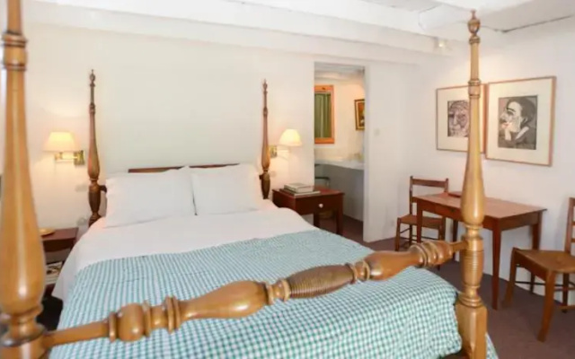 Champagne B&B