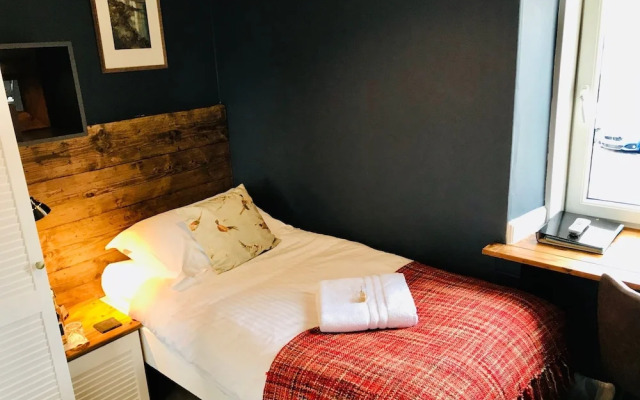 Lairds Lodge