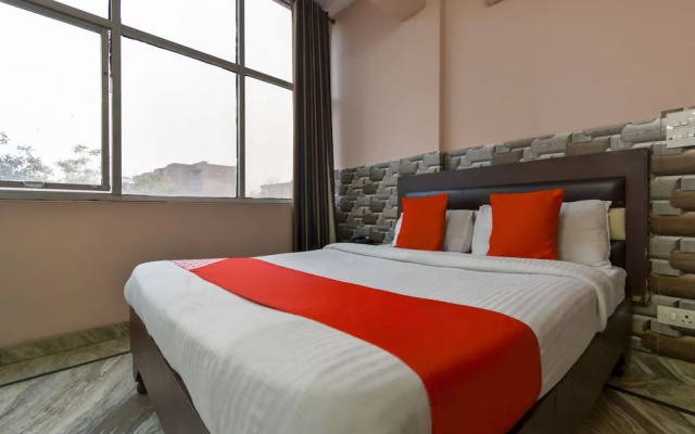 OYO 9740 Hotel Him Sagar