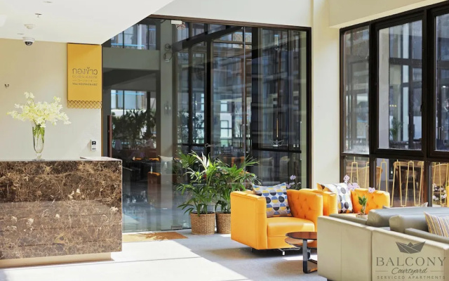 Balcony Courtyard Hotel & Serviced Apartment