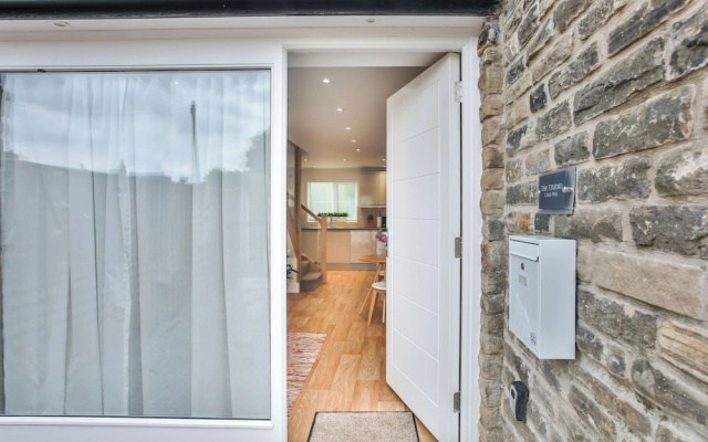 1BR Gem in Great Location