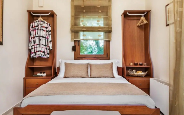 W Villas Halkidiki Deluxe 4 Bedroom Villa Beach Front