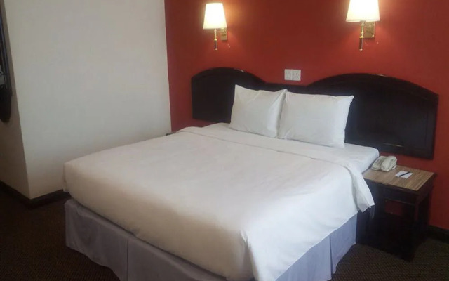 TF Riverside Hotel