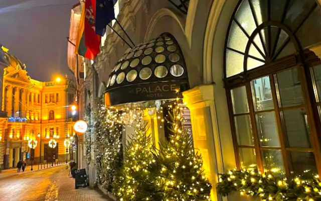 St. Palace Hotel