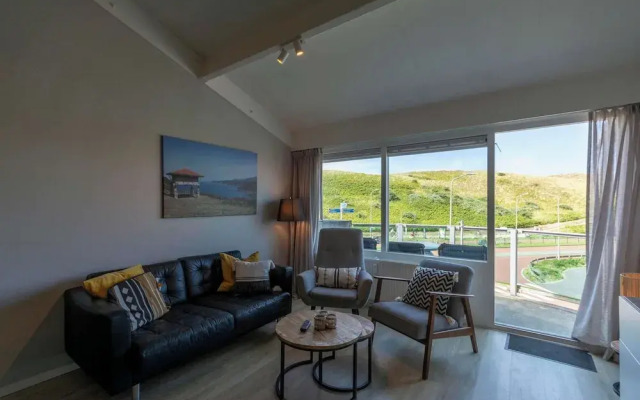 Beach Apartment 35 for 4 Guests, Callanstoog