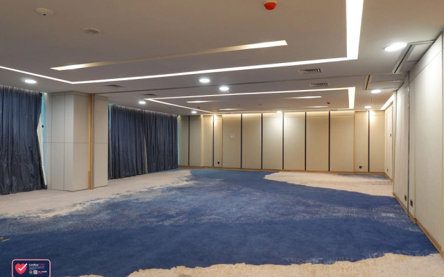 Anara Airport International Hotel