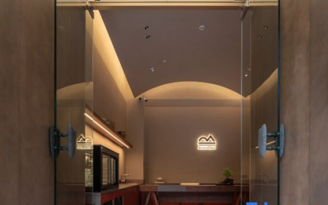 Mossland Hotel