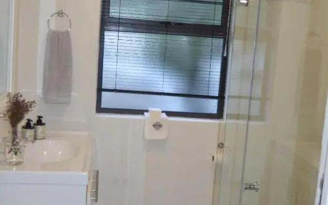 Two Vines Romantic Guest Studio (Adults Only)