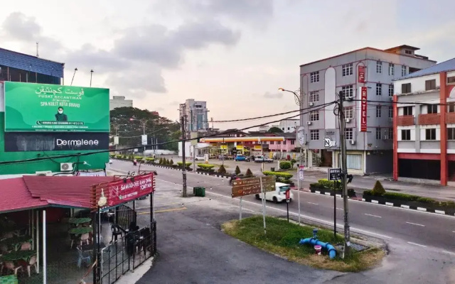 Salaam Suites Hotel