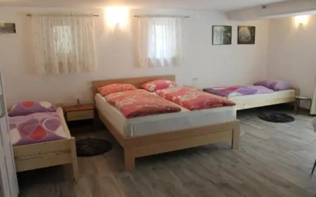 Rooms Jurca