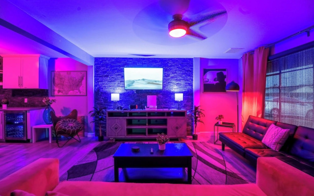 Poolside Nights & Neon Vibes! Scottsdale Escape
