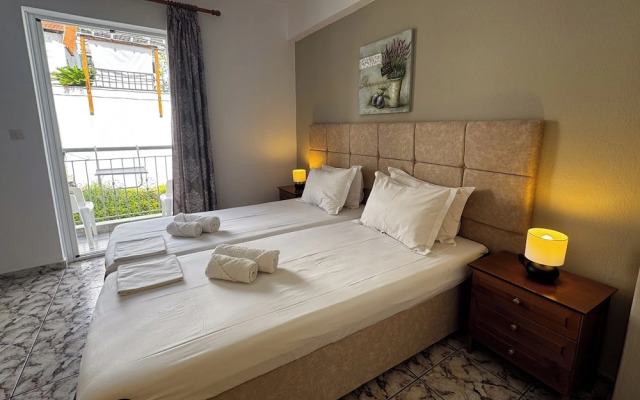 Skiathos Platis House
