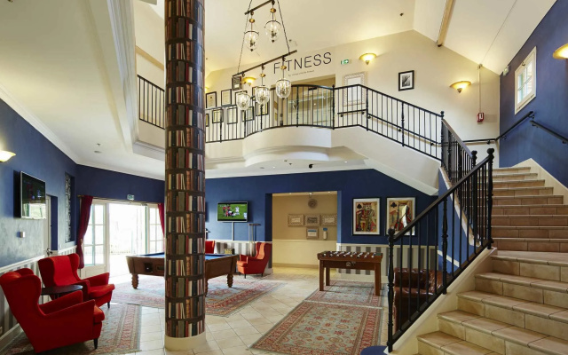 Отель Marriott Village d'Ile-de-France