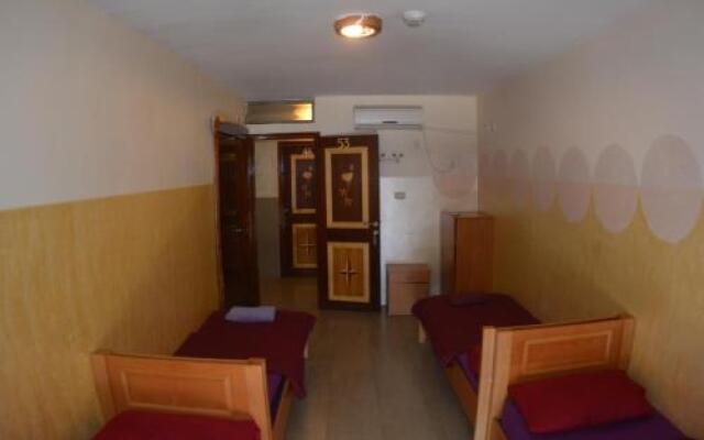Palm Hostel Израиль, Иерусалим - отзывы, цены и фото номеров - забронировать отель Palm Hostel онлайн комната для гостей