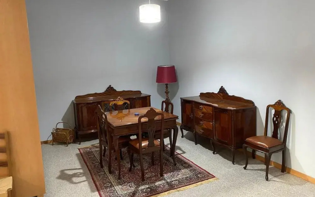 3 Bed House - Sleeps 6 - Parking - Wifi
