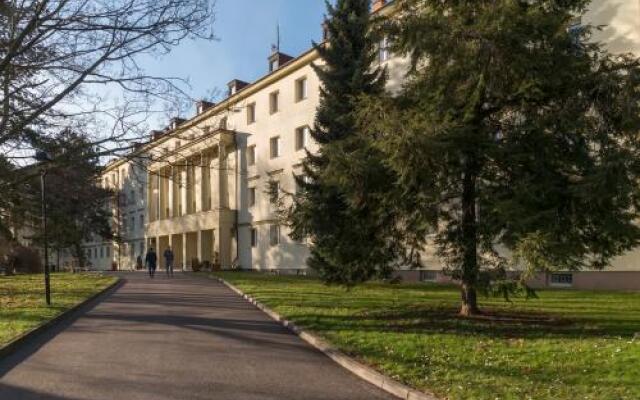 Отель Tauferovy Koleje Брно вид на фасад