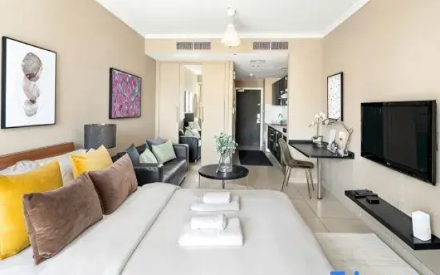 Silkhaus | Goldcrest Executive
