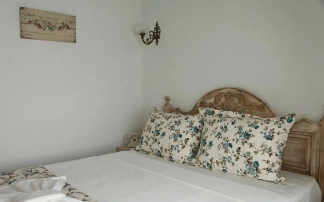 Alacati Ciftekuyu Butik Otel