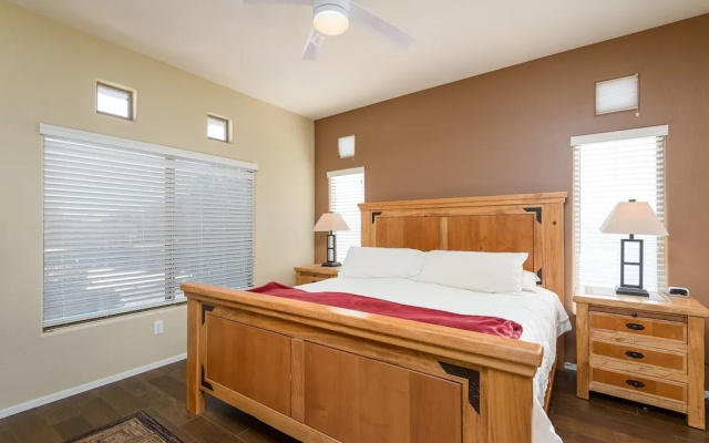 Raintree 2 Bedroom Condo by RedAwning