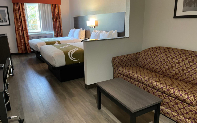 Quality Suites Tulsa I-44
