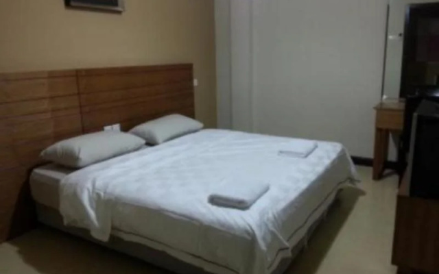 Bed N Bed Budget Inn