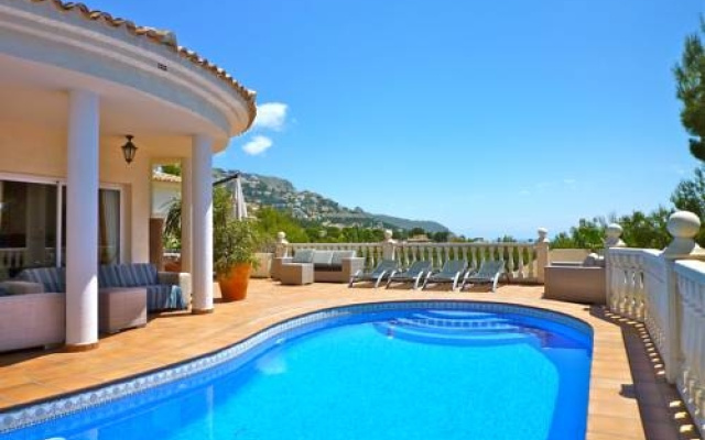 Luxury Home in Altea With Mountain Views