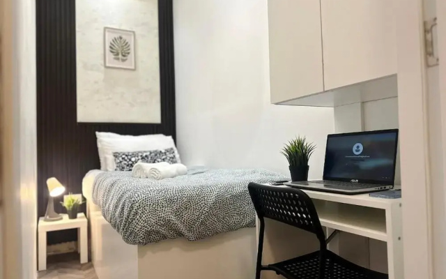 Cove Partition Room in Tecom Near Metro
