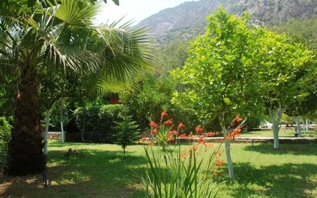 Portalimo Lodge Hotel - Adult Only +12