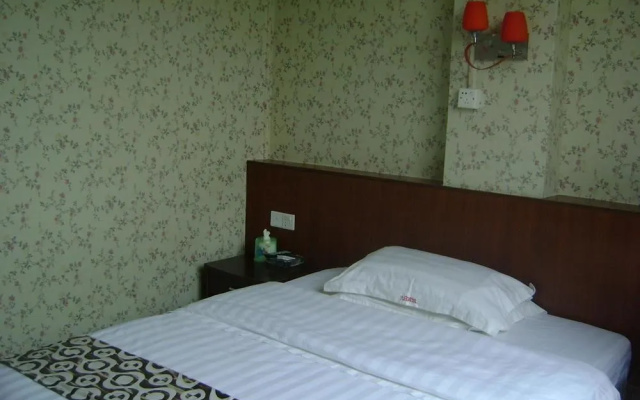 Jiuri Business Apartment