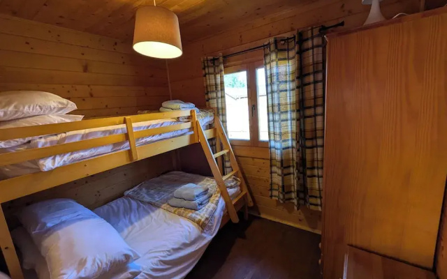 Rustic Lodge Retreat at Riverview Holiday Park
