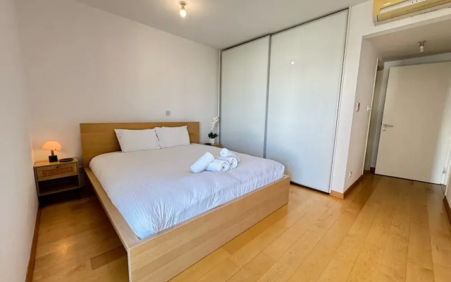 Balcony Views - Specious 2 BR Flat